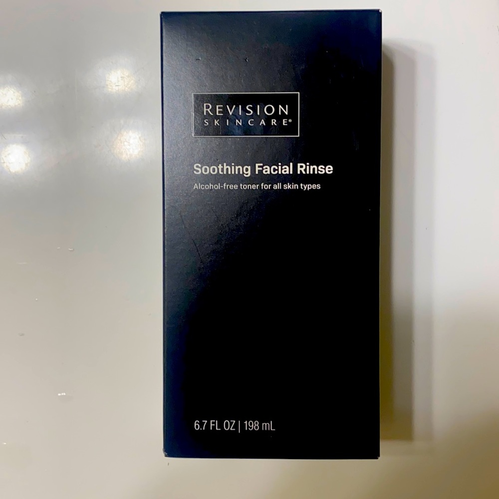 Revision SOOTHING facial rinse